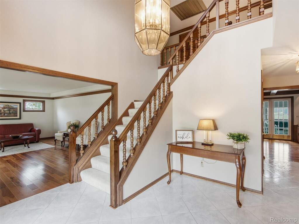 4 Bedroom Single Family Home/House's Image 7