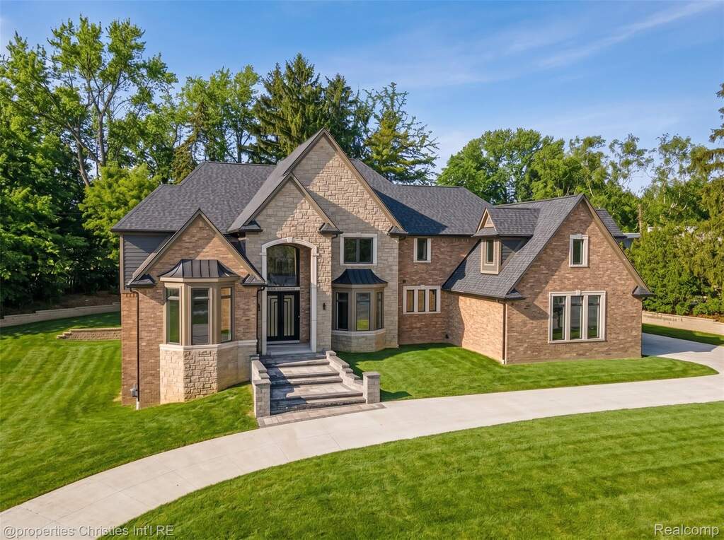 Bloomfield Hills