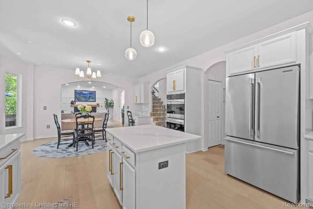 4 Bedroom Single Family Home/House's Image 10