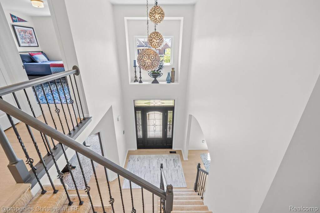 4 Bedroom Single Family Home/House's Image 15