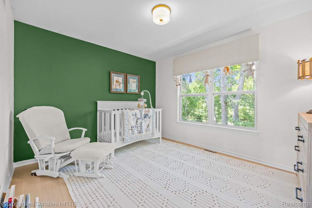 4 Bedroom Single Family Home/House's Image 22