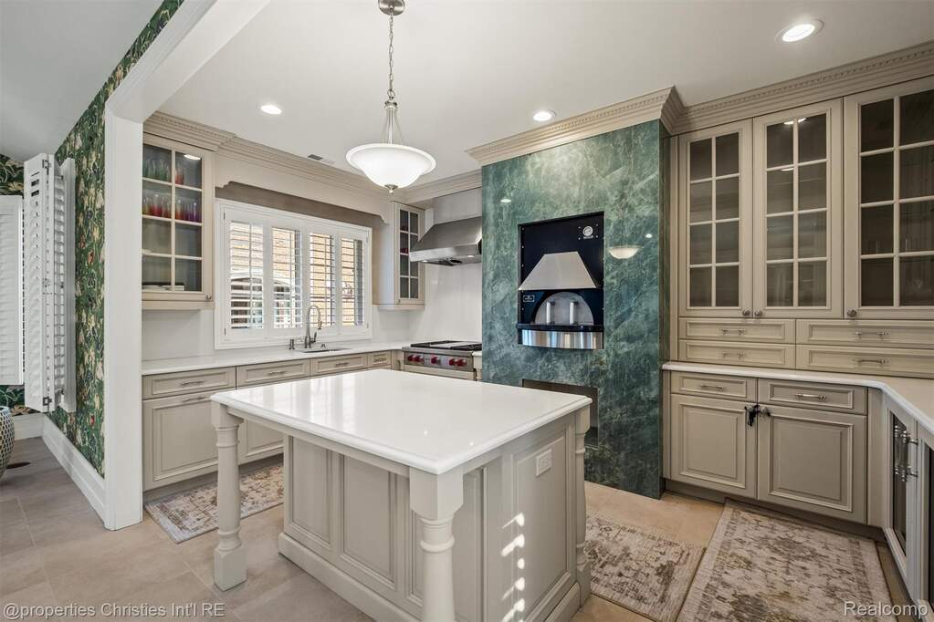 4 Bedroom Single Family Home/House's Image 57