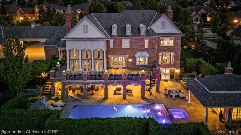 4 Bedroom Single Family Home/House's Image 63