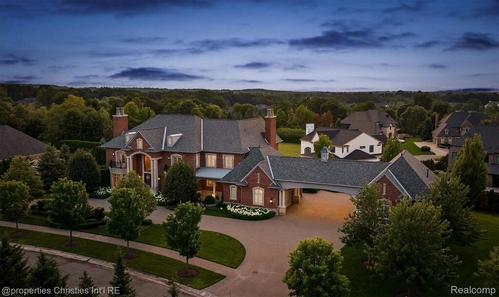 4 Bedroom Single Family Home/House's Image 66