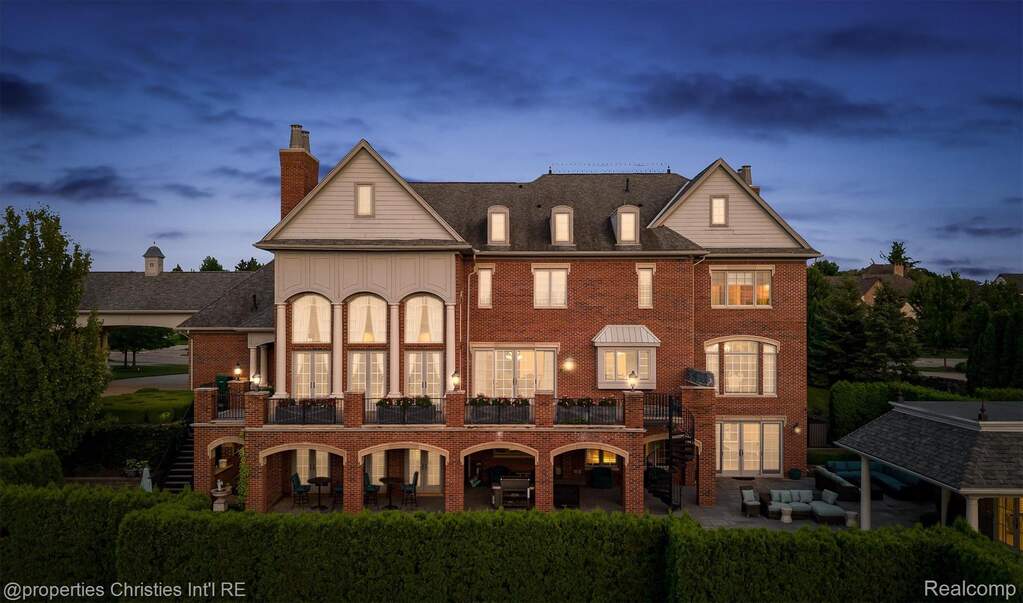 4 Bedroom Single Family Home/House's Image 67