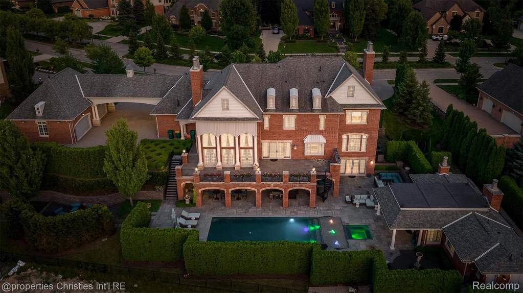 4 Bedroom Single Family Home/House's Image 69