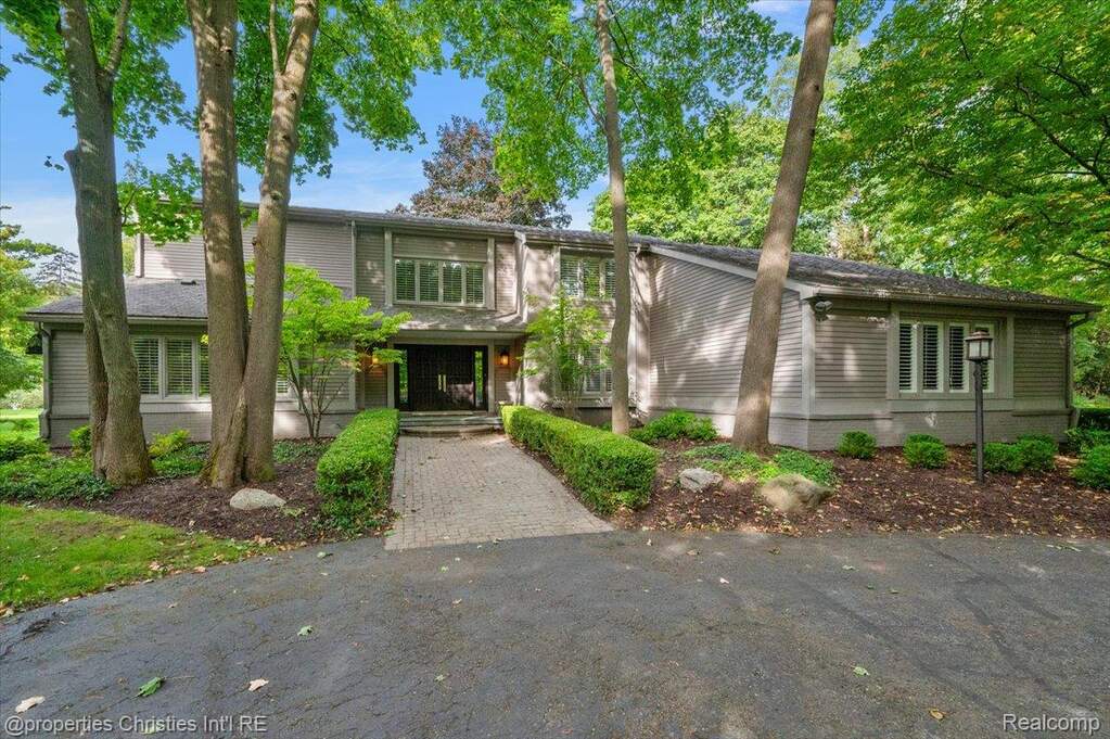 Bloomfield Hills
