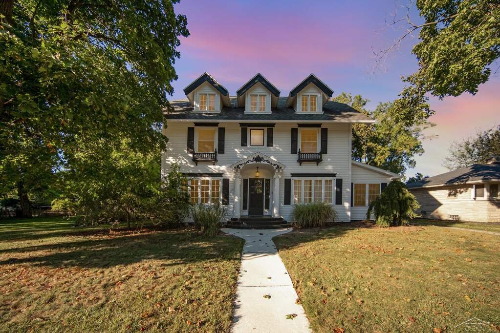 726 Bloomfield Boulevard photo