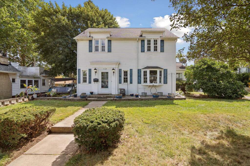 739 Beverly Park Place photo