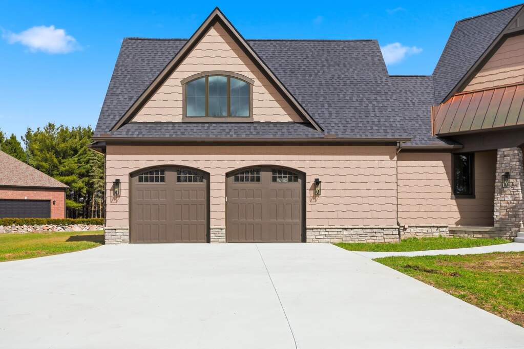 4 Bedroom Single Family Home/House's Image 57