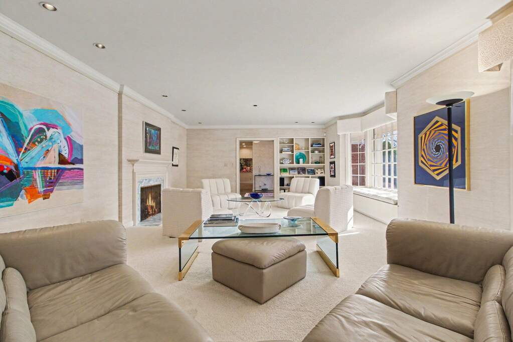 4 Bedroom Single Family Home/House's Image 9