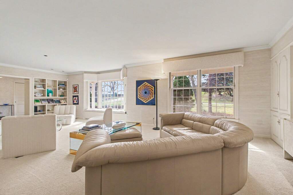 4 Bedroom Single Family Home/House's Image 11