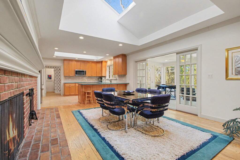 4 Bedroom Single Family Home/House's Image 18