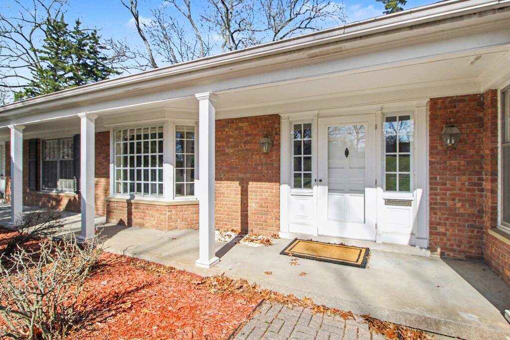 4 Bedroom Single Family Home/House's Image 4