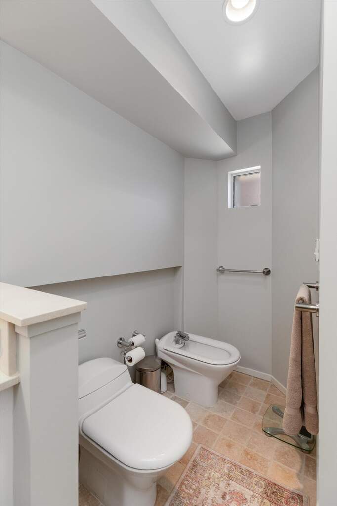 2 Bedroom Apartment/Flat's Image 35