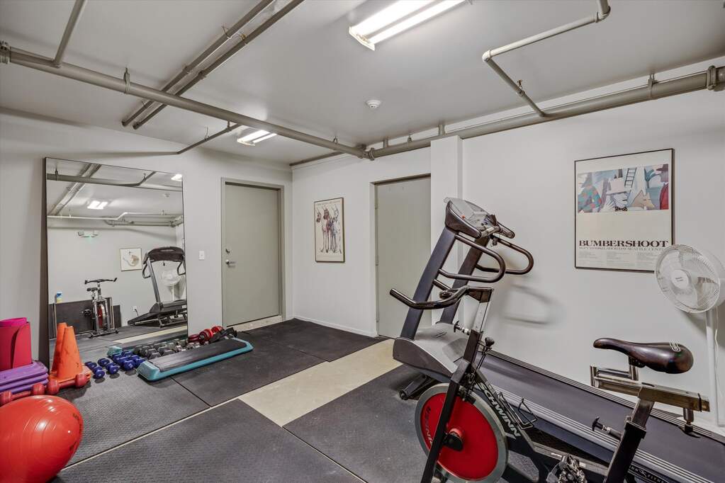 2 Bedroom Apartment/Flat's Image 38