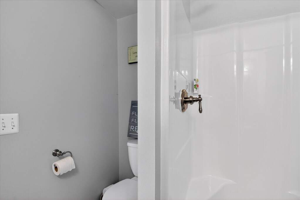 4 Bedroom Single Family Home/House's Image 43