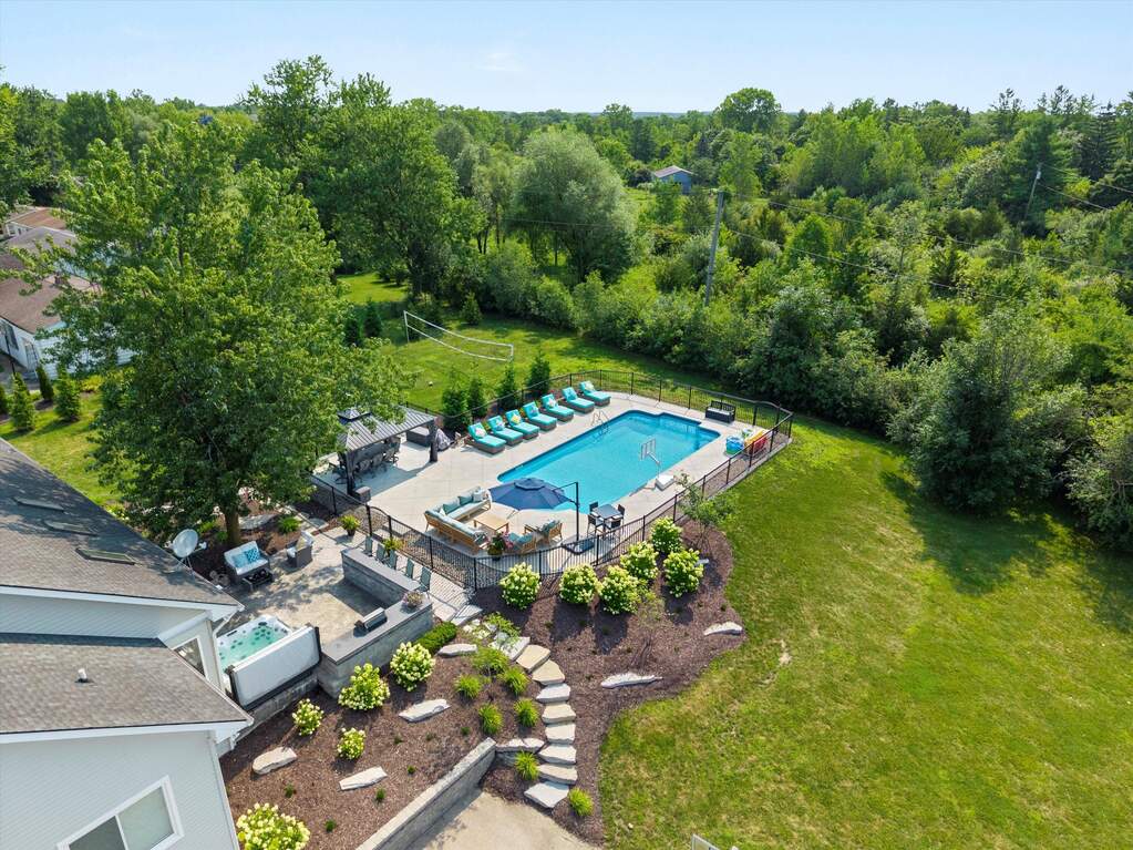 4 Bedroom Single Family Home/House's Image 72