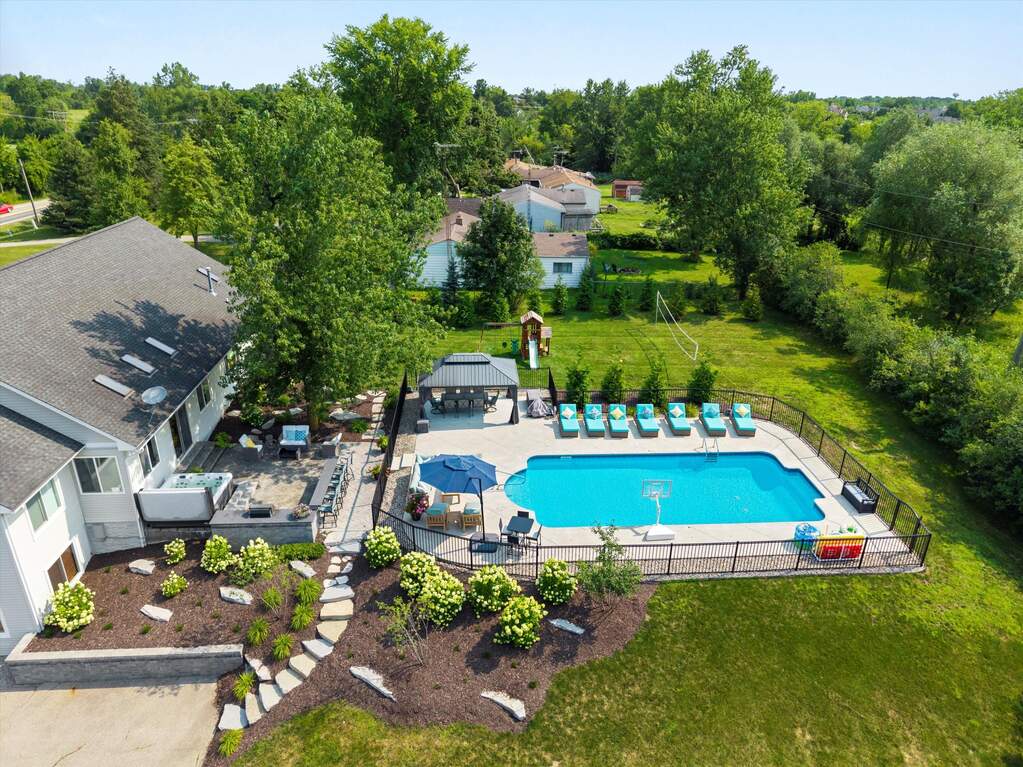 4 Bedroom Single Family Home/House's Image 73