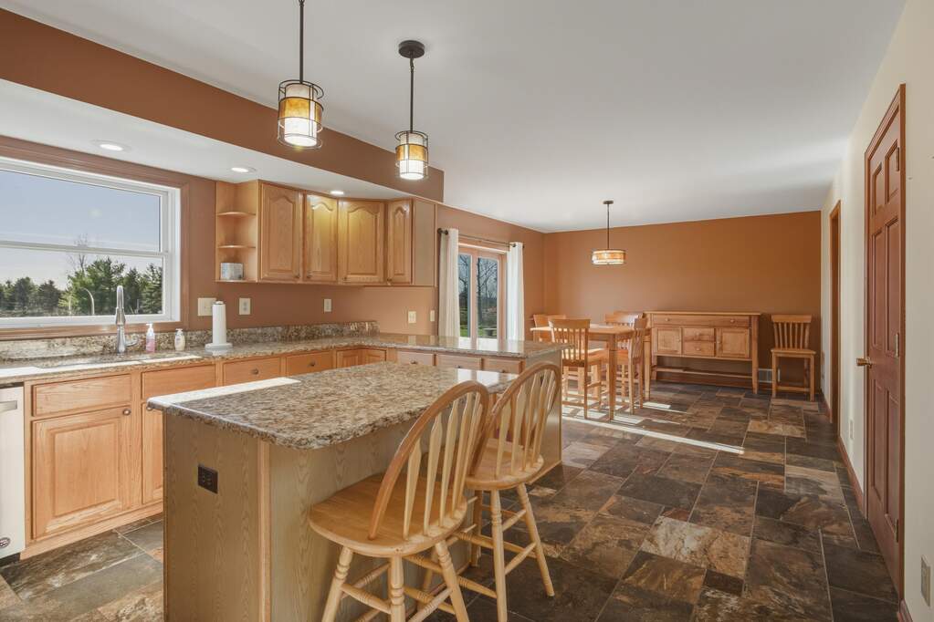 4 Bedroom Single Family Home/House's Image 9