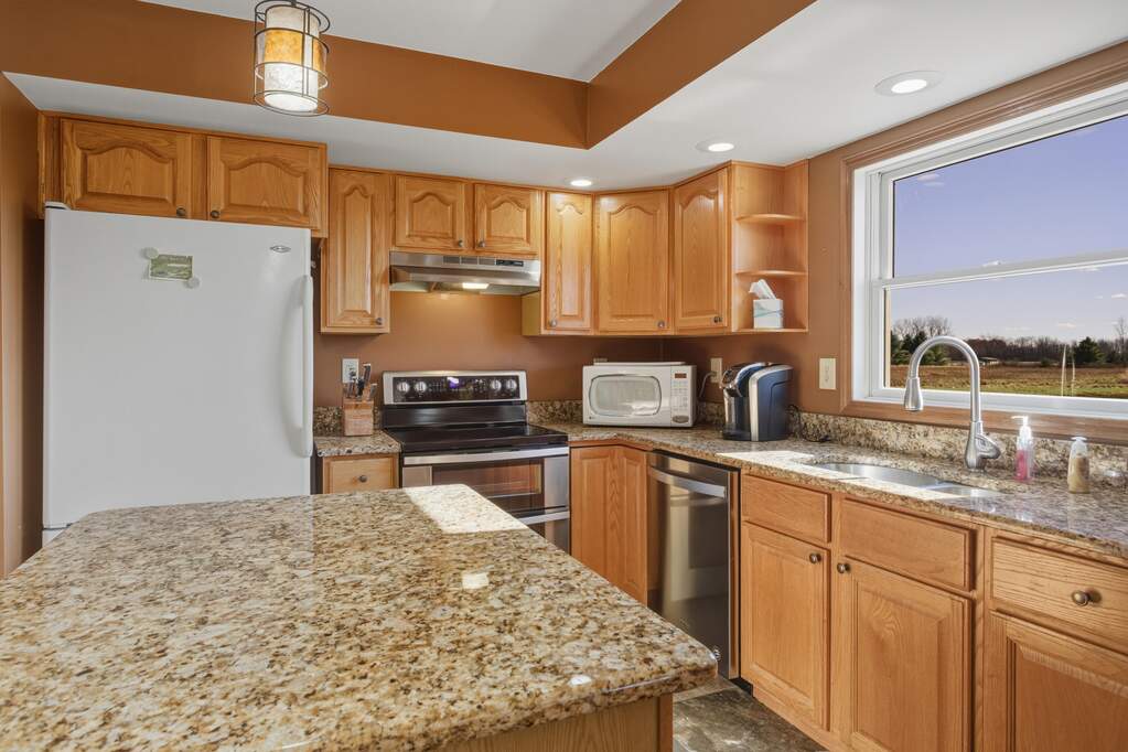 4 Bedroom Single Family Home/House's Image 6