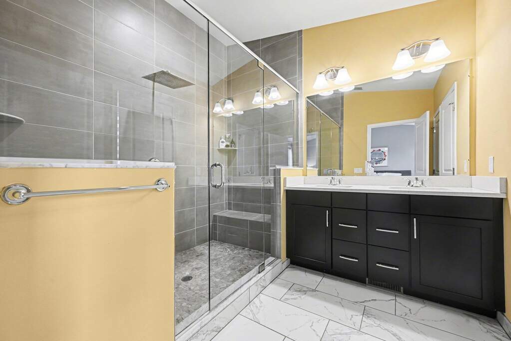 4 Bedroom Villa/Townhouse's Image 18