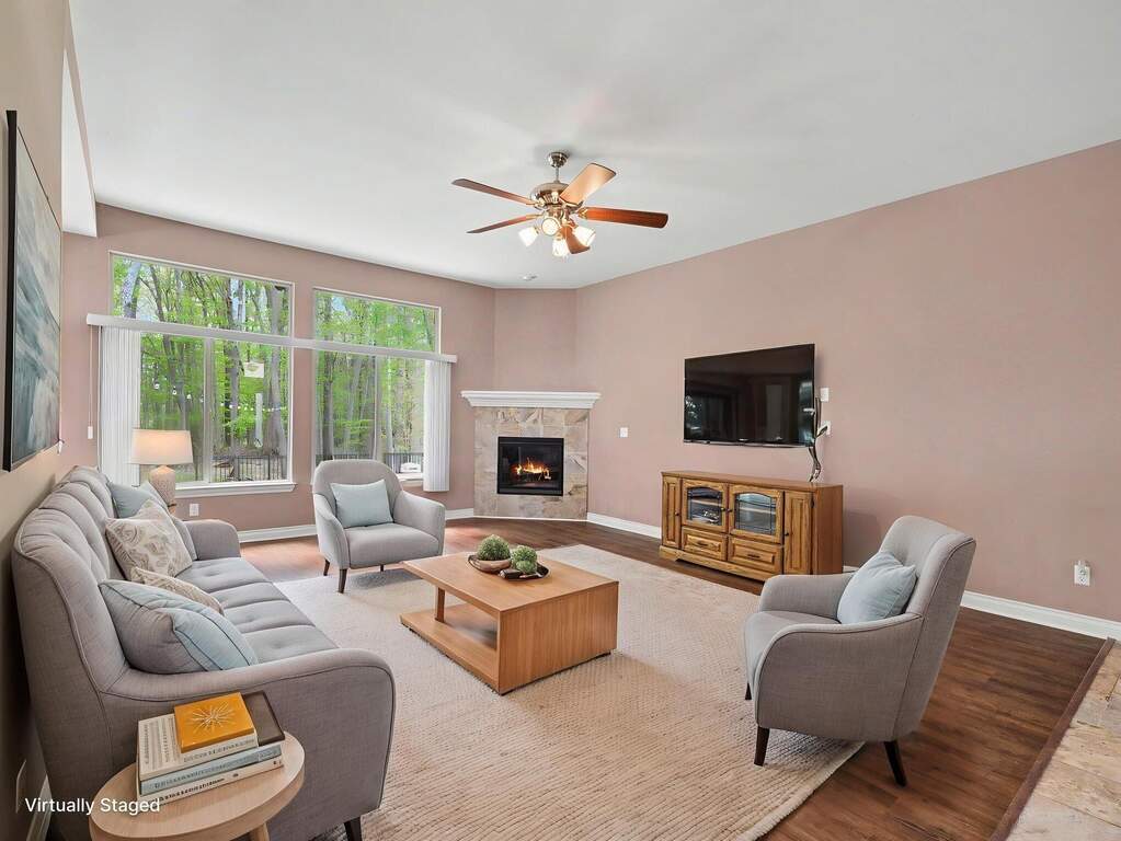 3 Bedroom Single Family Home/House's Image 9