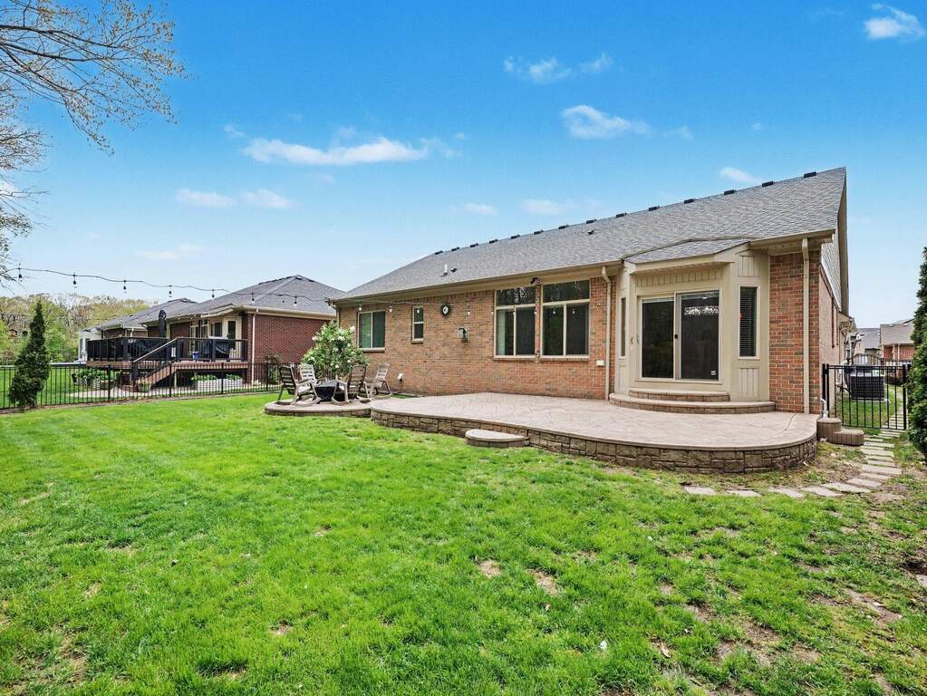3 Bedroom Single Family Home/House's Image 3
