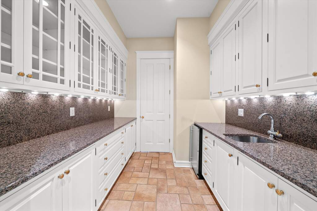 4 Bedroom Single Family Home/House's Image 29
