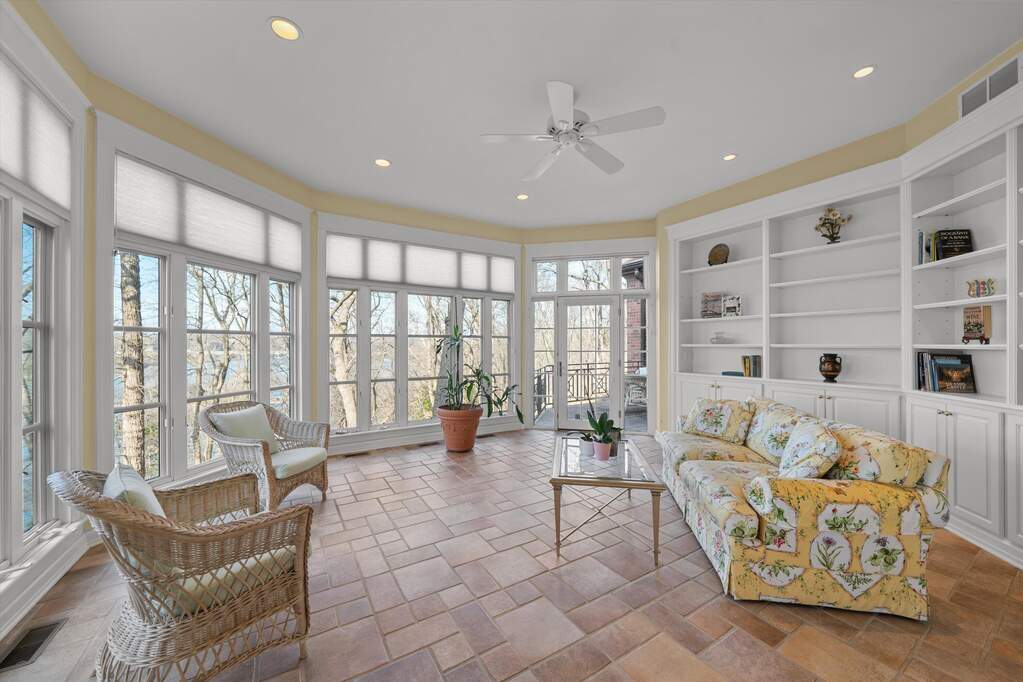 4 Bedroom Single Family Home/House's Image 32