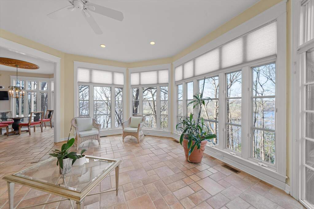 4 Bedroom Single Family Home/House's Image 35