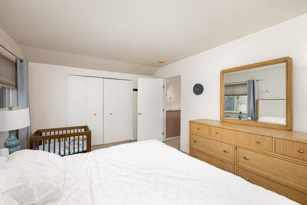 5 Bedroom Single Family Home/House's Image 23