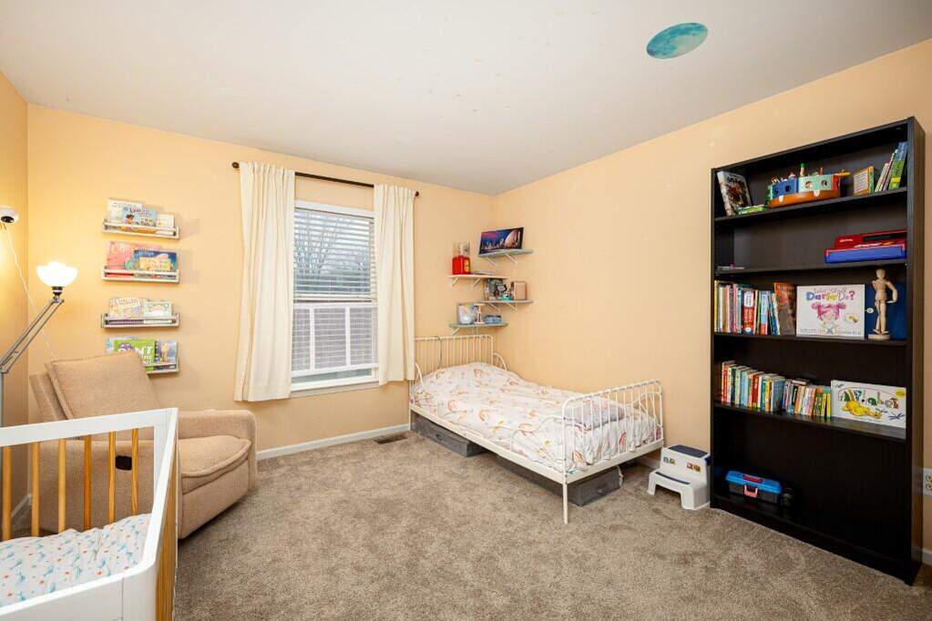 5 Bedroom Single Family Home/House's Image 26