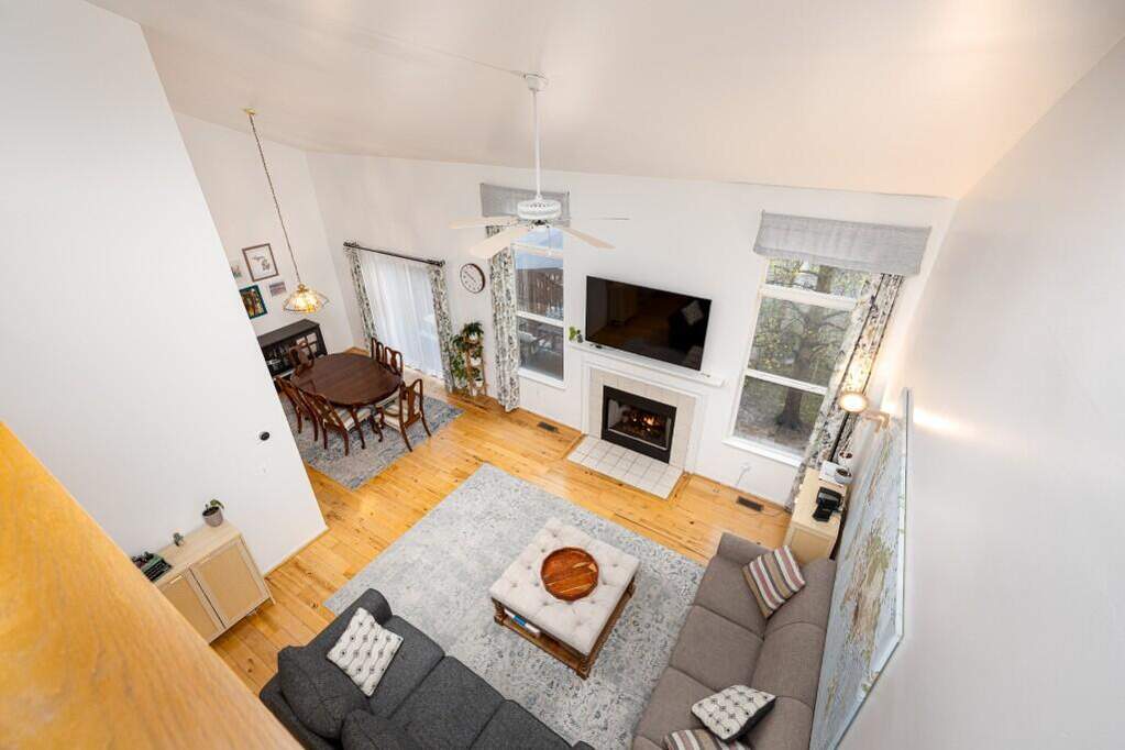 5 Bedroom Single Family Home/House's Image 31