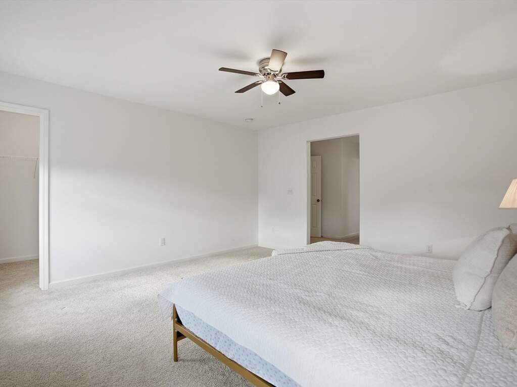 5 Bedroom Single Family Home/House's Image 22