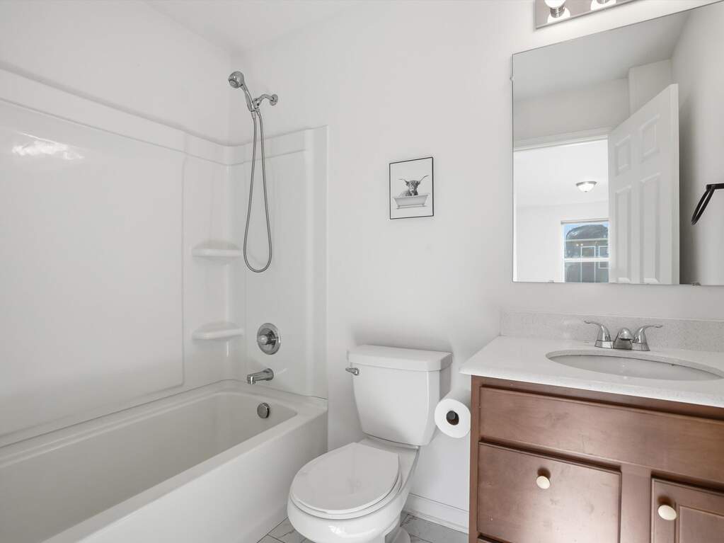5 Bedroom Single Family Home/House's Image 39
