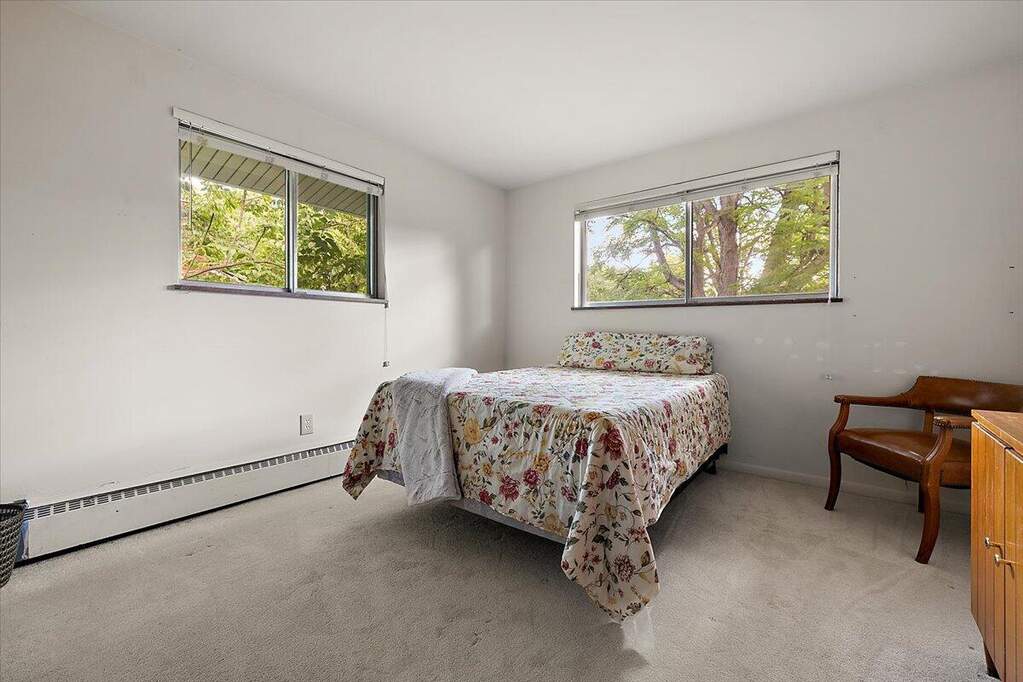 4 Bedroom Single Family Home/House's Image 29