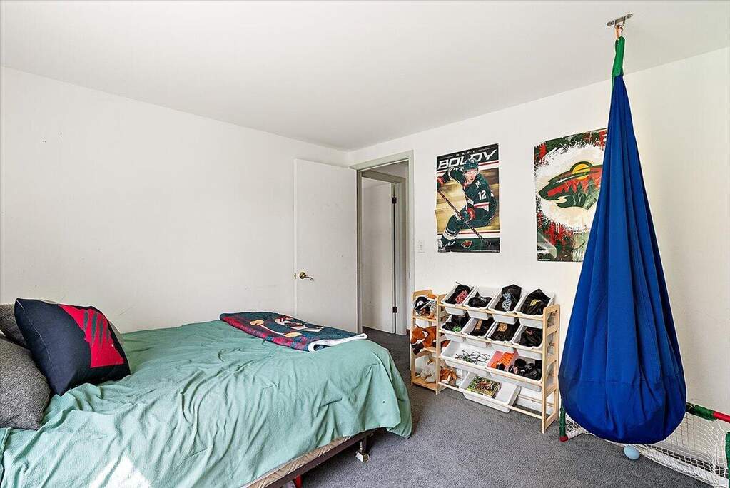 4 Bedroom Single Family Home/House's Image 28