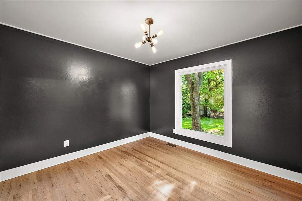 4 Bedroom Single Family Home/House's Image 19