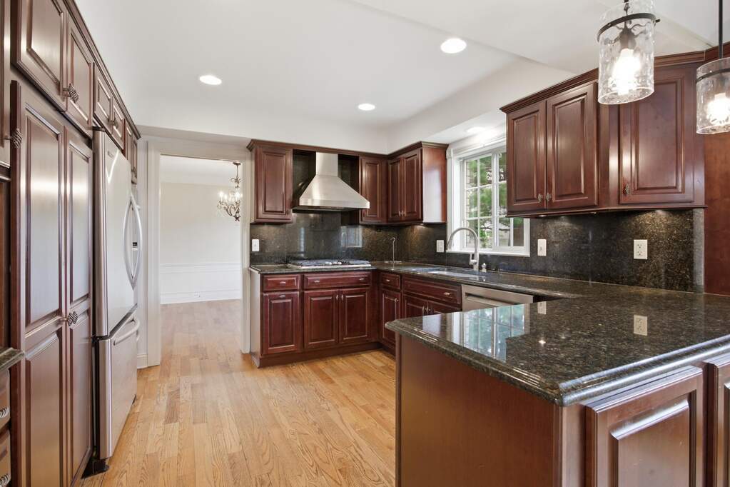 4 Bedroom Single Family Home/House's Image 17