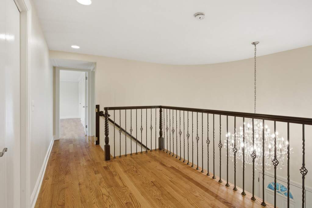 4 Bedroom Single Family Home/House's Image 27