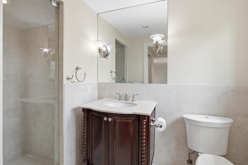 4 Bedroom Single Family Home/House's Image 34