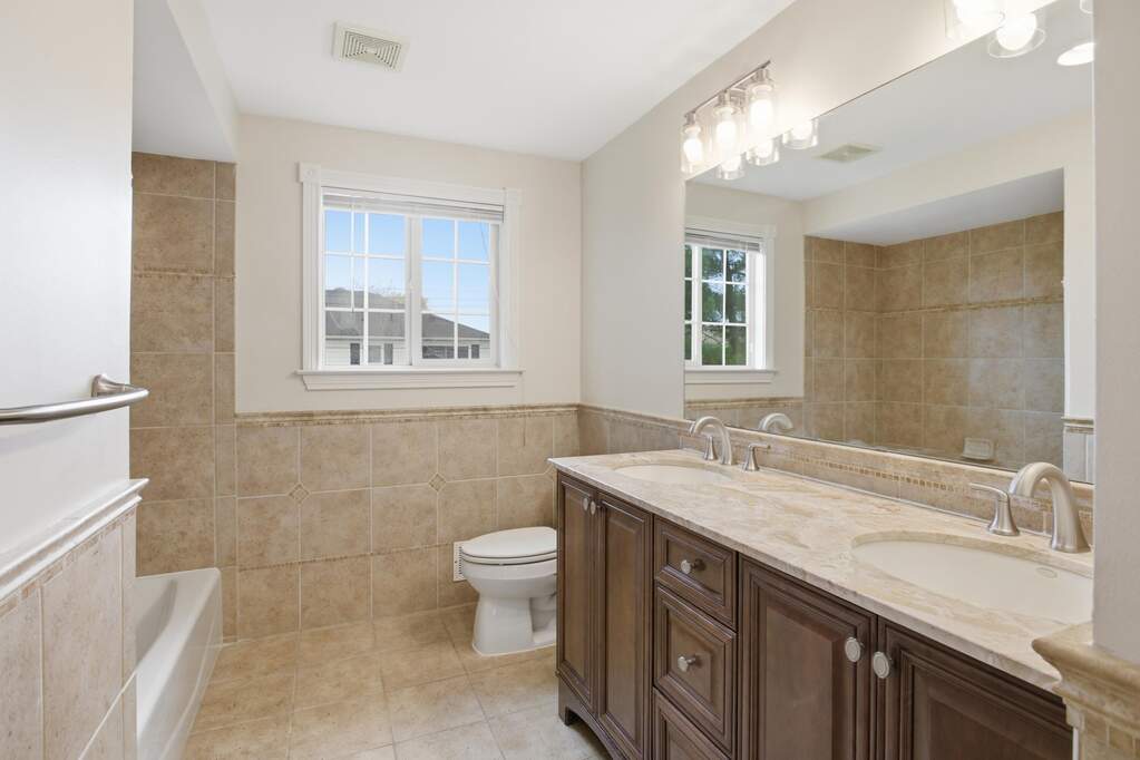 4 Bedroom Single Family Home/House's Image 39
