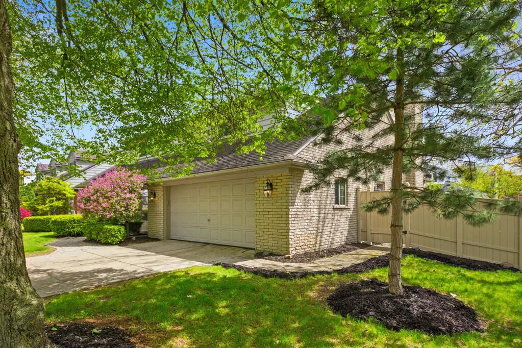 4 Bedroom Single Family Home/House's Image 50