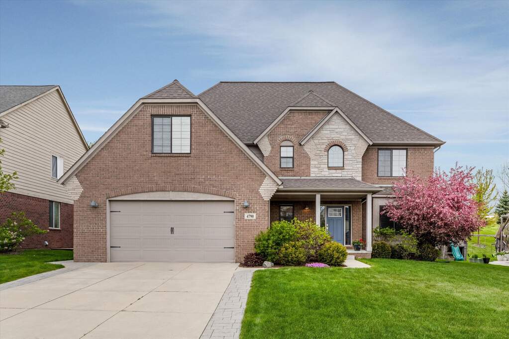 4 Bedroom Single Family Home/House's Image 22