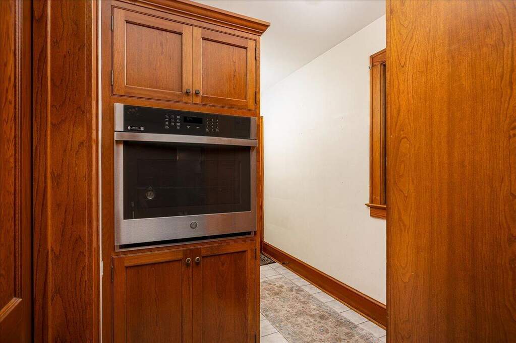 4 Bedroom Single Family Home/House's Image 17