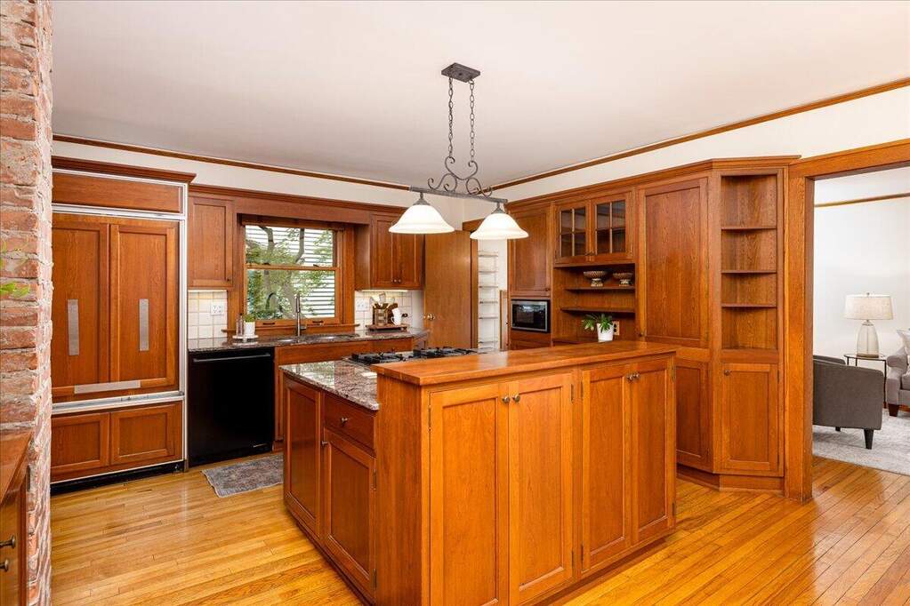 4 Bedroom Single Family Home/House's Image 18