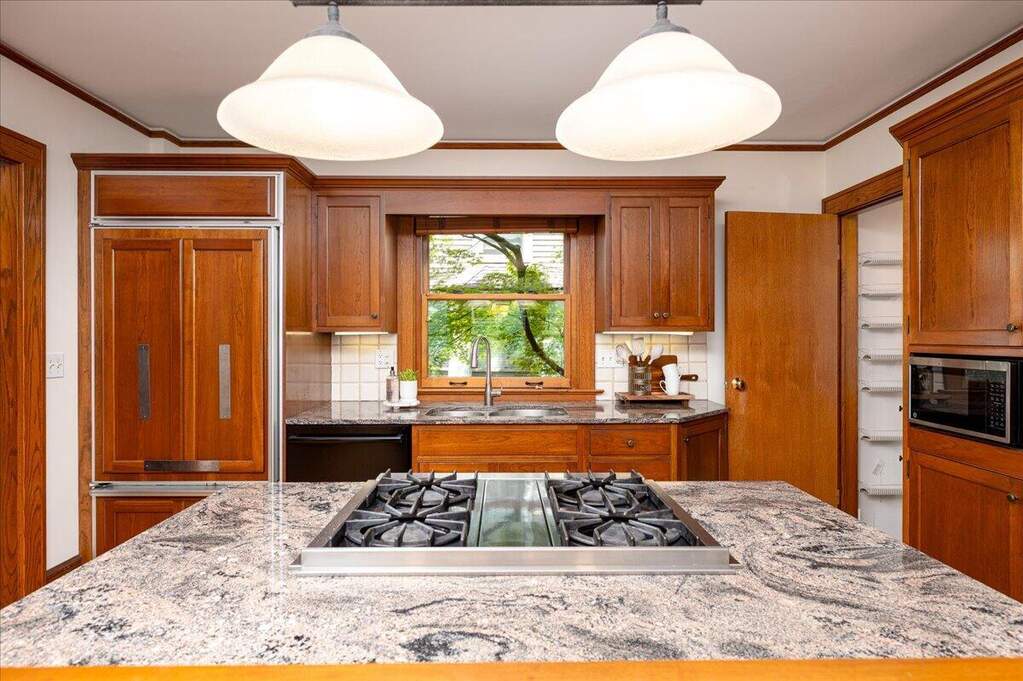 4 Bedroom Single Family Home/House's Image 21