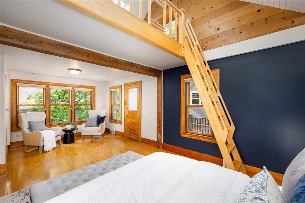 4 Bedroom Single Family Home/House's Image 33