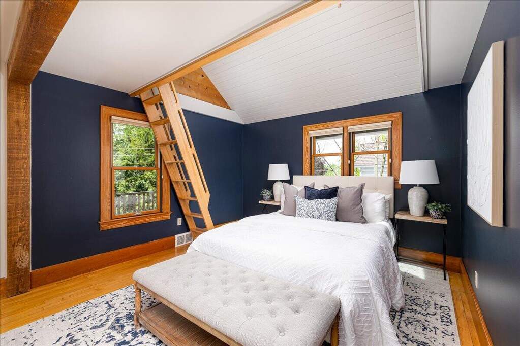4 Bedroom Single Family Home/House's Image 38